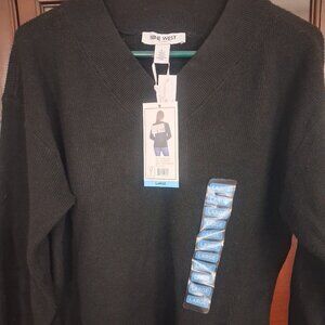 NINE WEST BLACK V NECK SWEATER